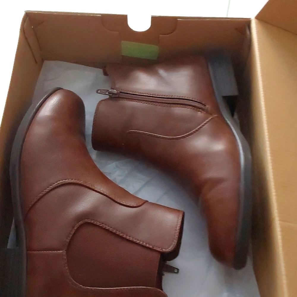 Ankle boots